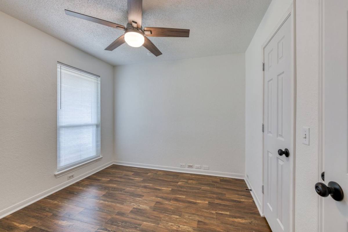 House for rent at 1700 Willow Vale Dr, Fort Worth, TX 76134