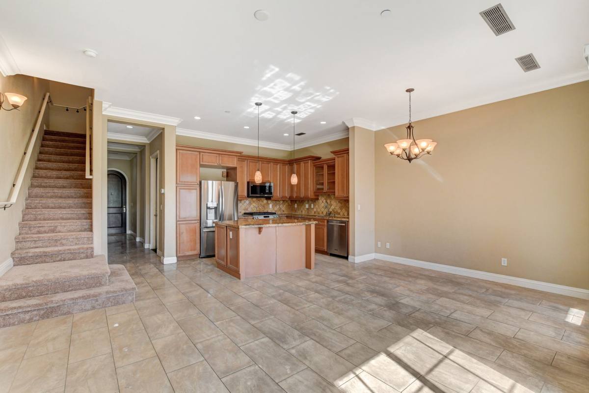 Condo for rent at 32 Via Vasari, Henderson, NV 89011