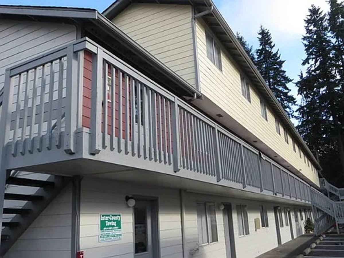 Apartment for rent at 5711 Highway Place, Everett, WA 98203