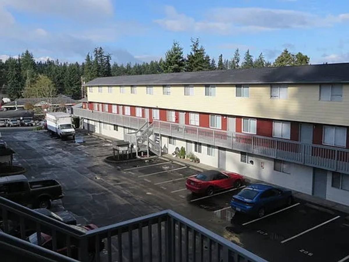 Apartment for rent at 5711 Highway Place, Everett, WA 98203