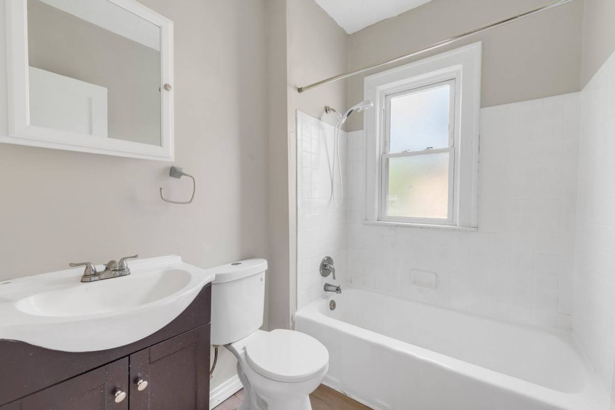 Apartment for rent at 3218 E 117th St, Cleveland, OH 44120