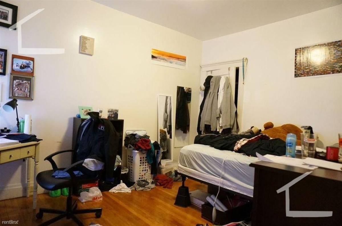 Apartment for rent at 160 Thorndike St #2, Brookline, MA 02446