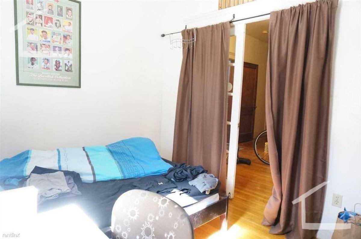 Apartment for rent at 160 Thorndike St #2, Brookline, MA 02446