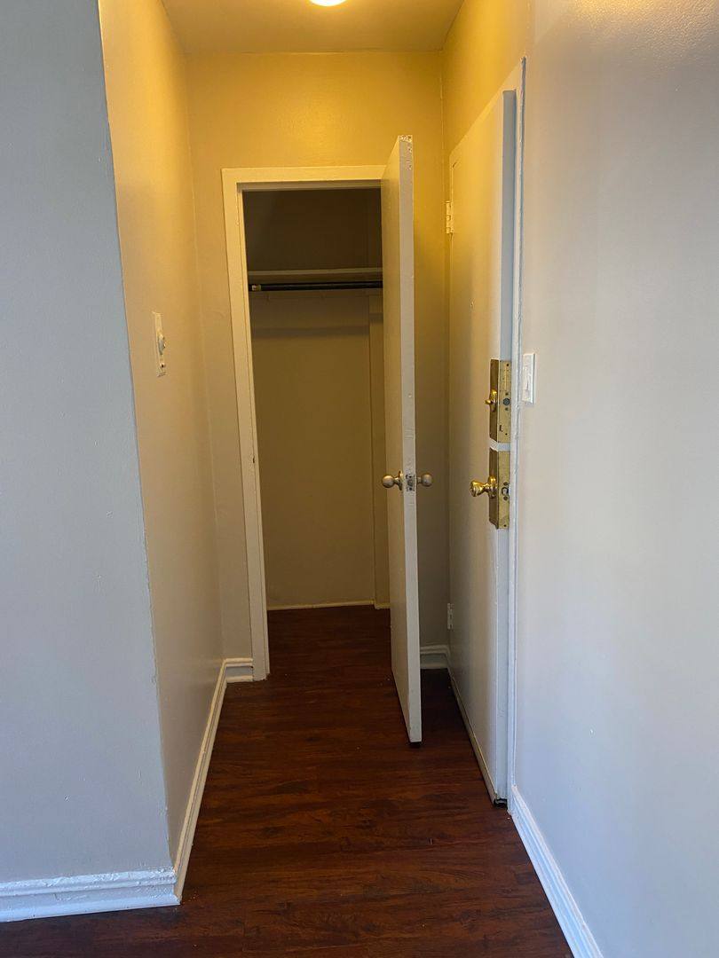 Apartment for rent at 7220 S Shore Dr, Chicago, IL 60649