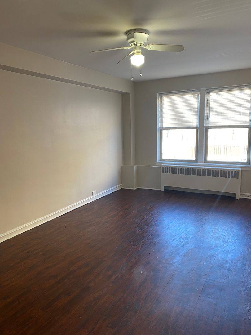 Apartment for rent at 7220 S Shore Dr, Chicago, IL 60649