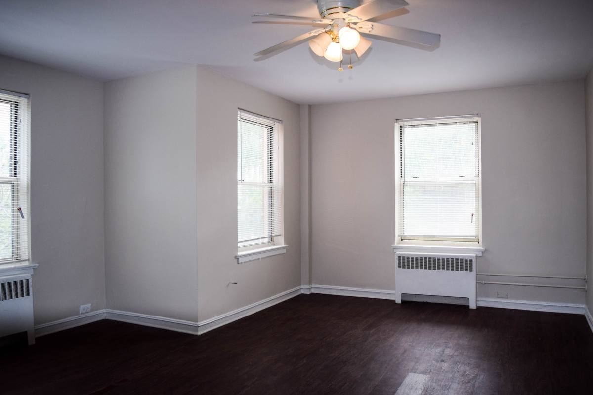 Apartment for rent at 7220 S Shore Dr, Chicago, IL 60649