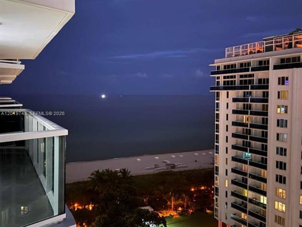Condo for rent at 2401 Collins Ave, Miami Beach, FL 33140