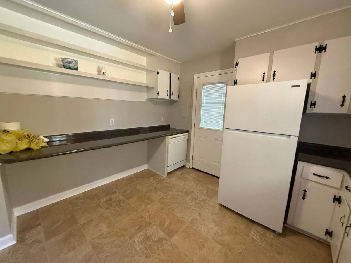 House for rent at 1155 Lake Cole Rd, Midway Park, NC 28544