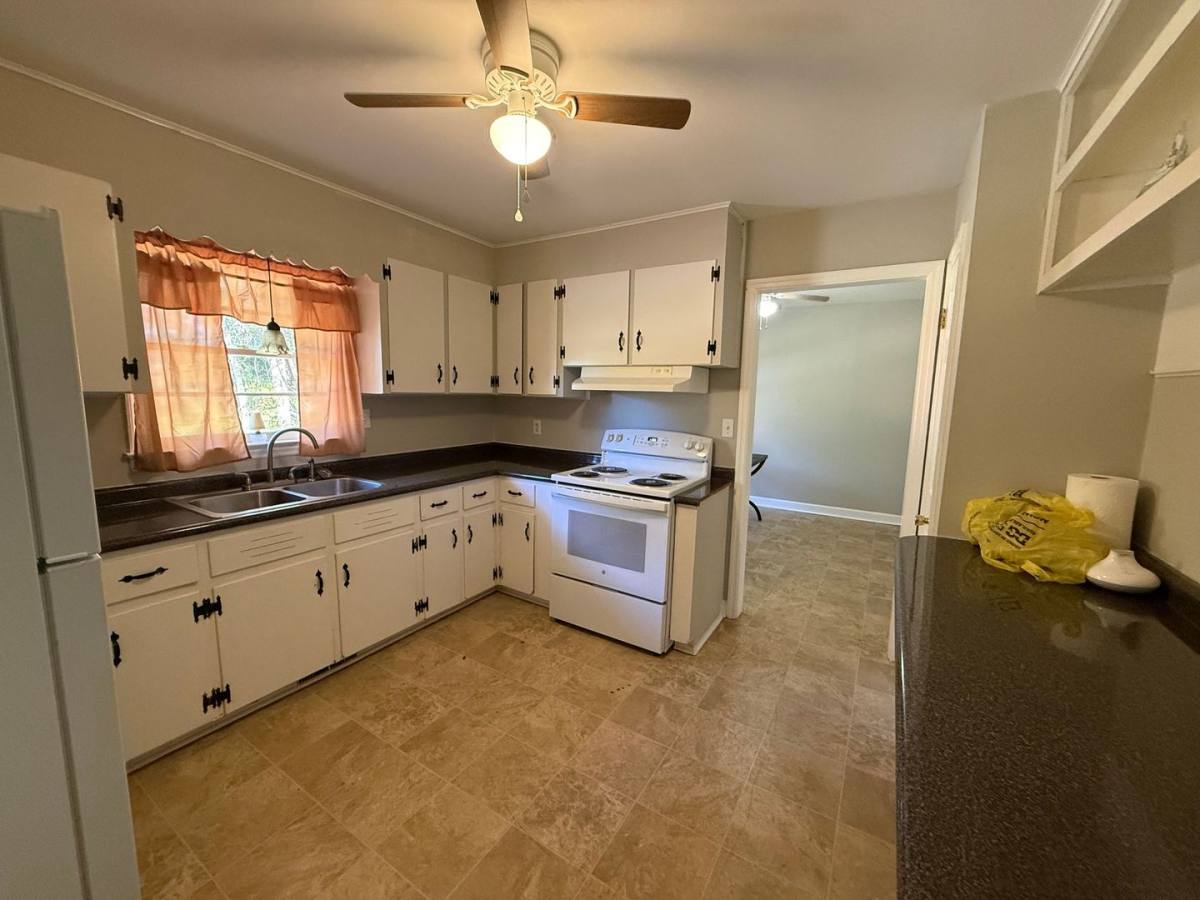 House for rent at 1155 Lake Cole Rd, Midway Park, NC 28544