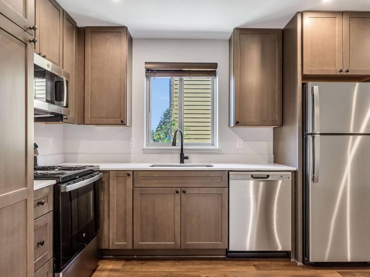 Apartment for rent at 1313, 1315, 1317 SE Jetty Ave, Warrenton, OR 97146