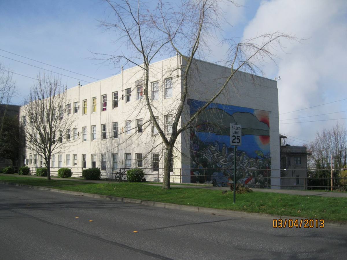 Apartment for rent at 421 E Maple St, Bellingham, WA 98225