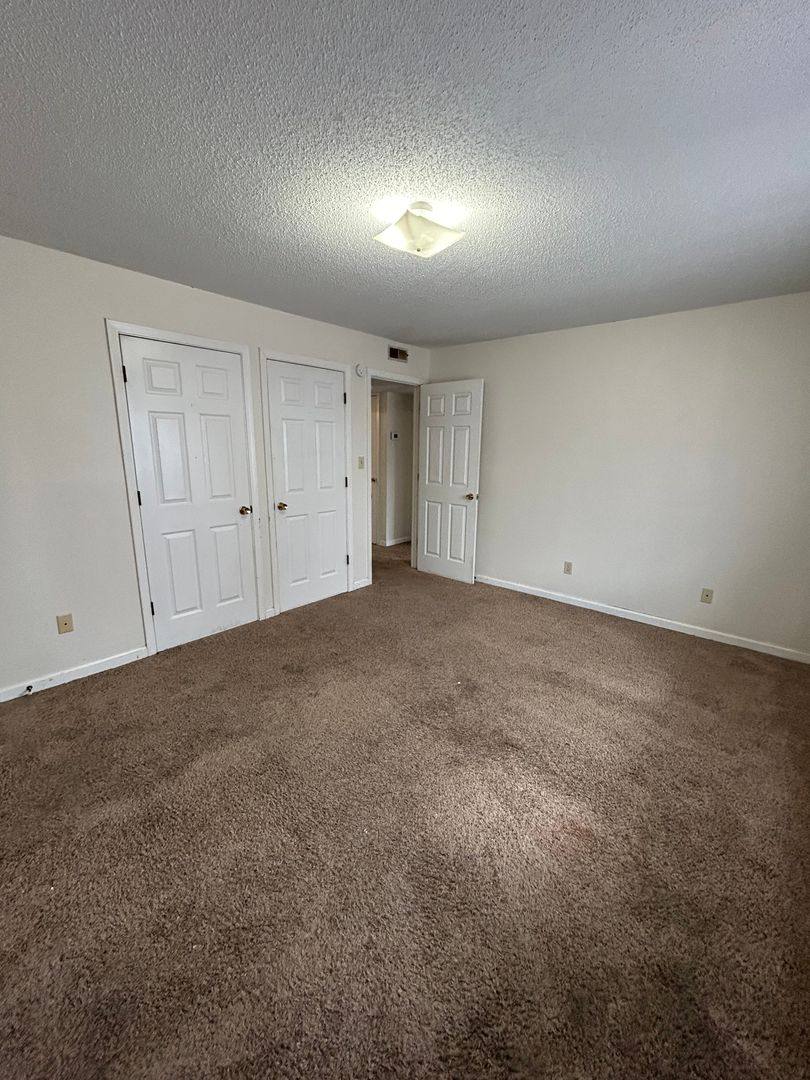 Apartment for rent at 280 Apple Tree Court, Columbia, MO 65203