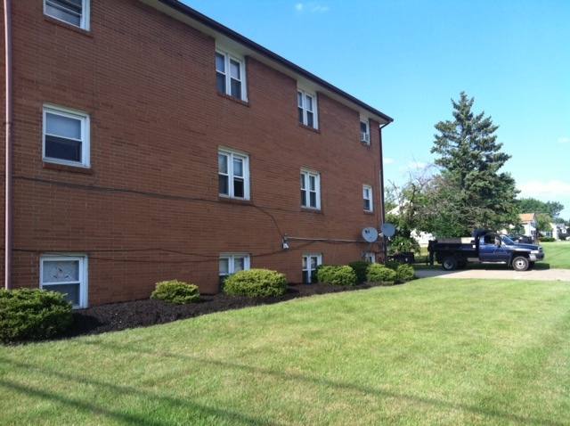 Apartment for rent at 711 N Highland Ave, Girard, OH 44420