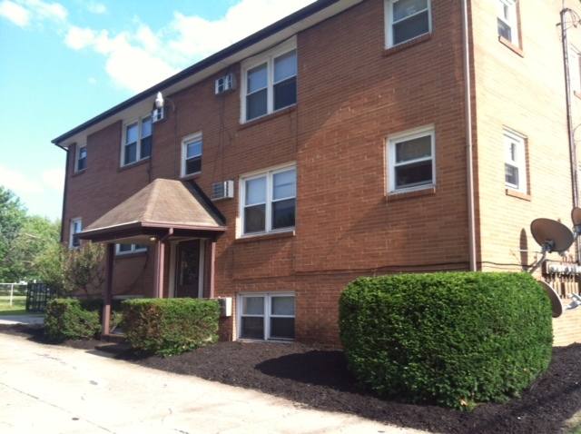 Apartment for rent at 711 N Highland Ave, Girard, OH 44420