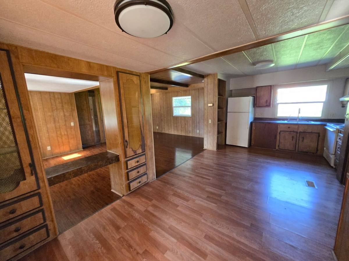 House for rent at 189 E C Ave, Drain, OR 97435