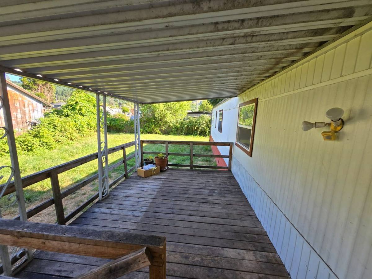 House for rent at 189 E C Ave, Drain, OR 97435