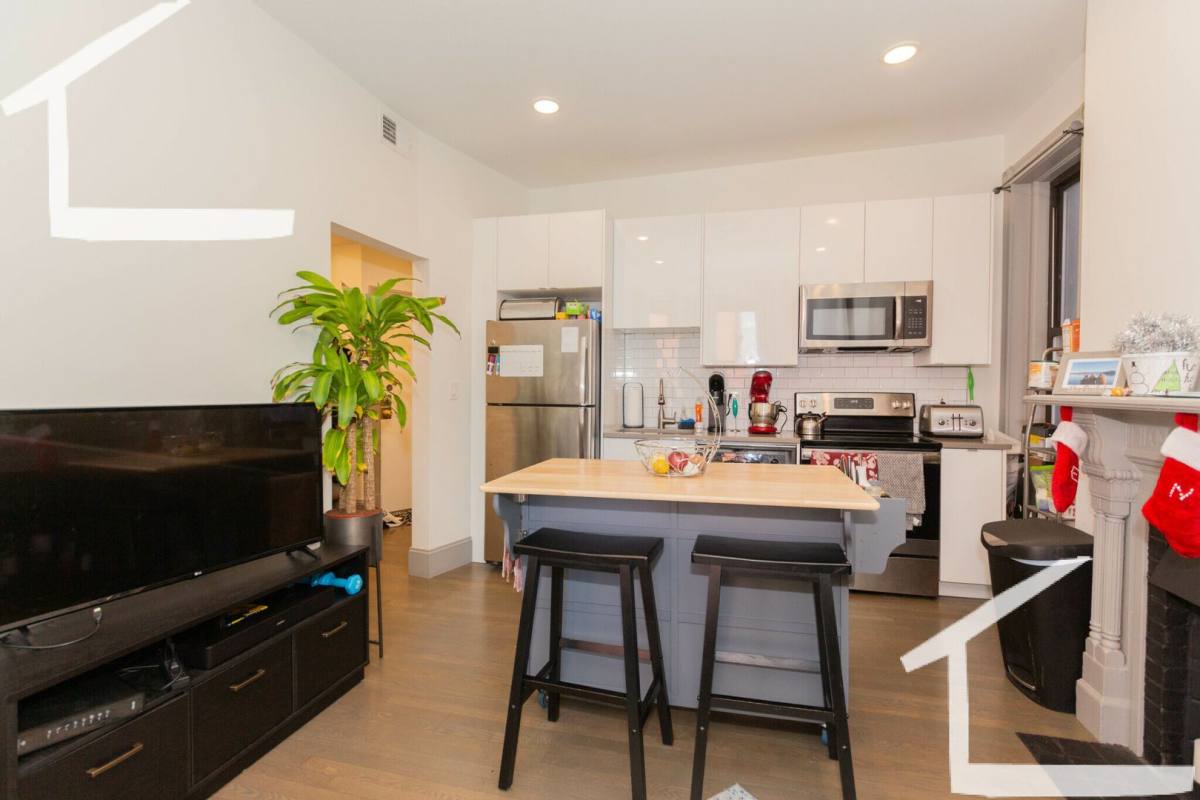 House for rent at 9 Belvidere #2, Boston, MA 02115
