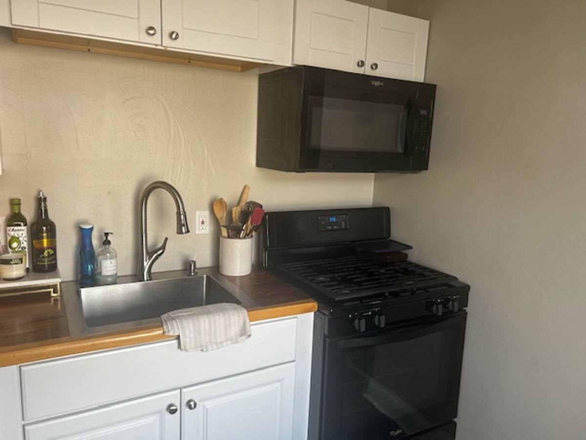 Apartment for rent at 236 S Negley Ave, Pittsburgh, PA 15206