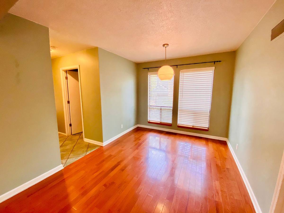 House for rent at 13042 W 102nd St, Lenexa, KS 66215