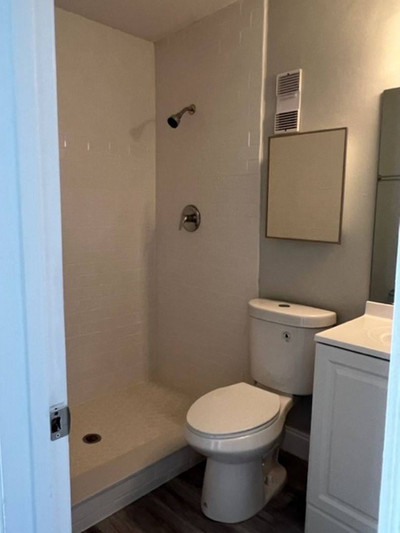 Apartment for rent at 125 S Salisbury Ave, Deland, FL 32720