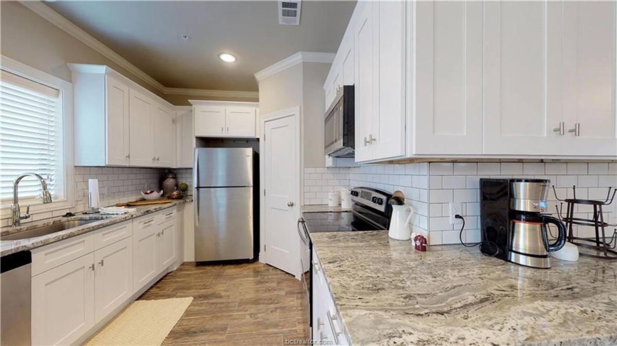 Townhouse for rent at 604 Clay, Bryan, TX 77803