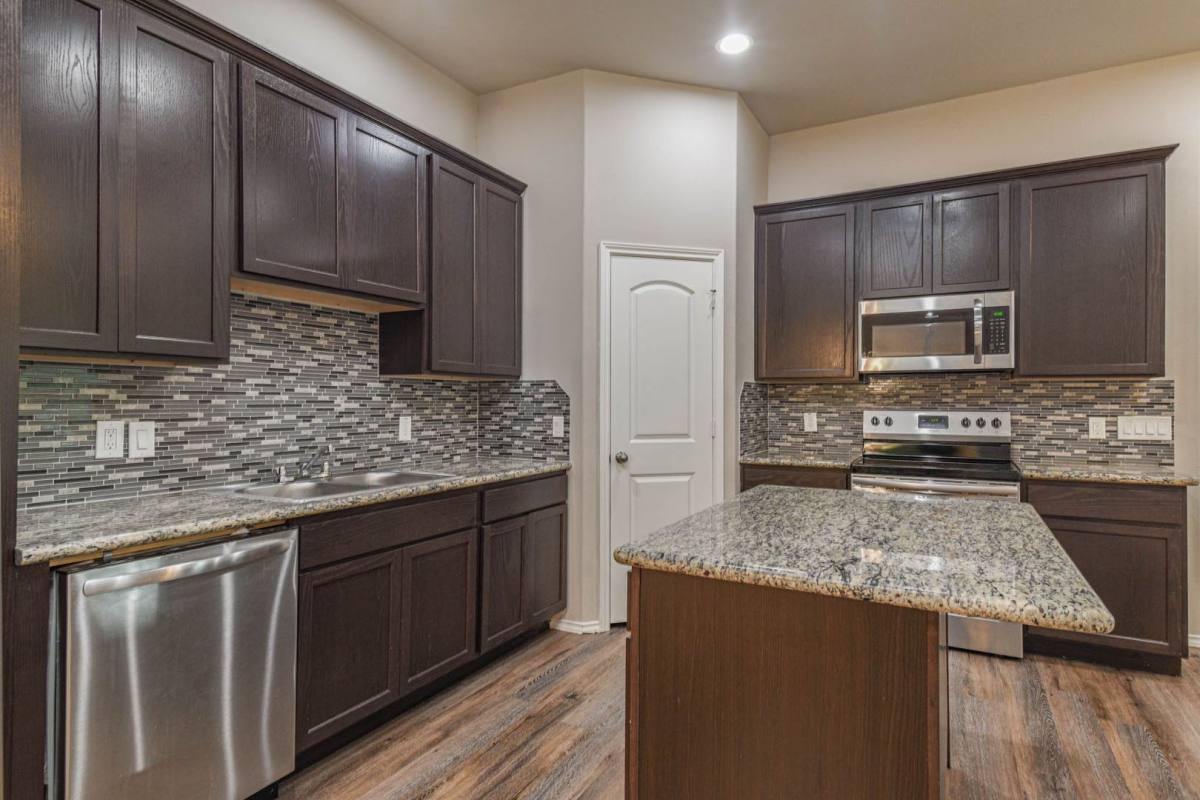 House for rent at 15627 Sycamore Dr, Montgomery, TX 77356