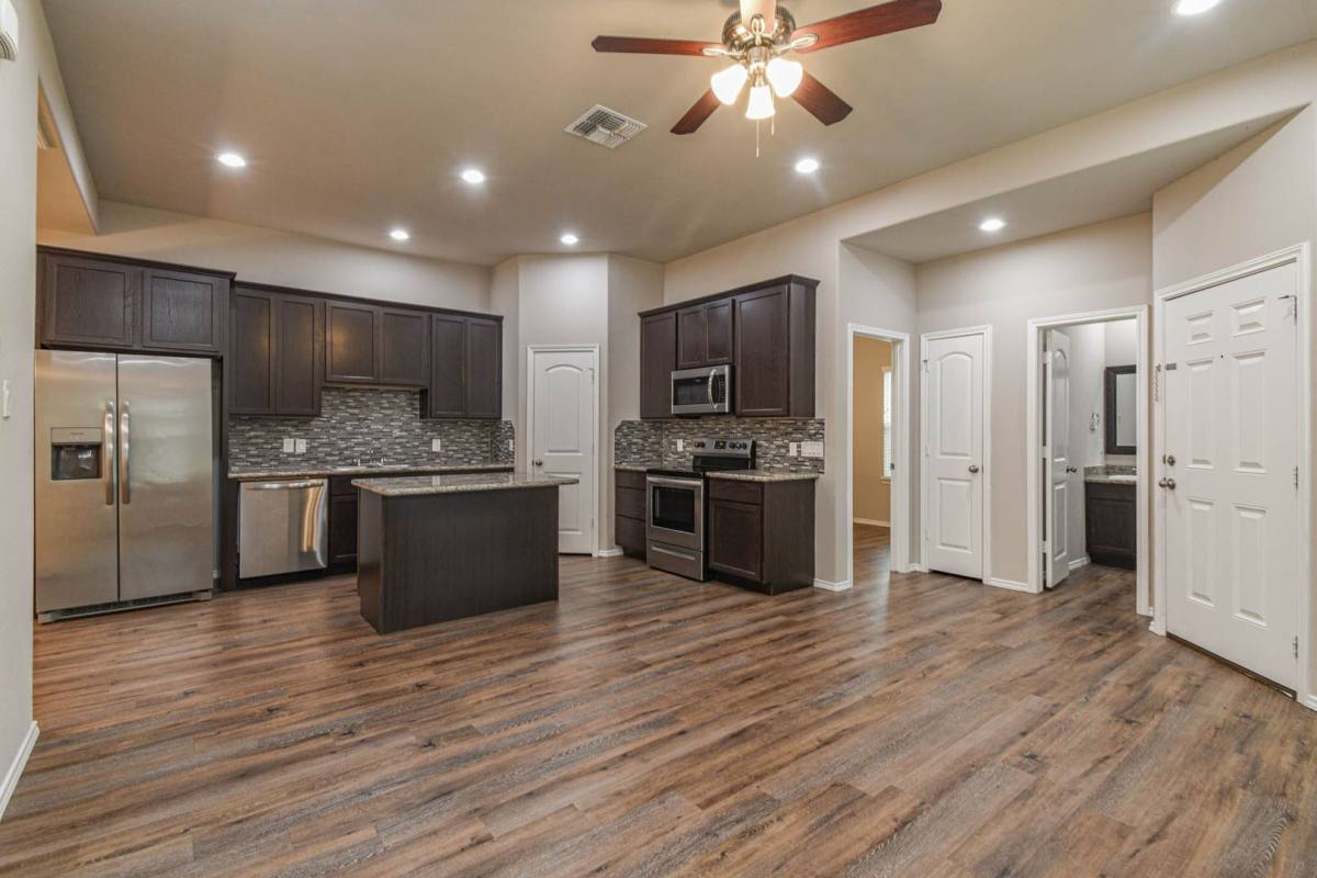 House for rent at 15627 Sycamore Dr, Montgomery, TX 77356
