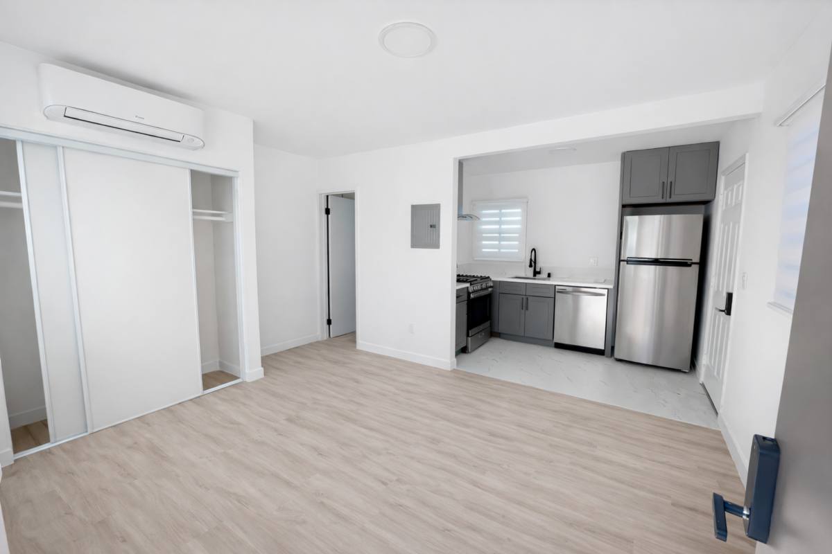 Apartment for rent at 1704-1732 N Sierra Bonita Ave, Pasadena, CA 91104