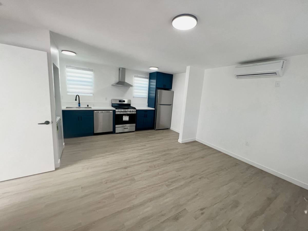 Apartment for rent at 1704-1732 N Sierra Bonita Ave, Pasadena, CA 91104