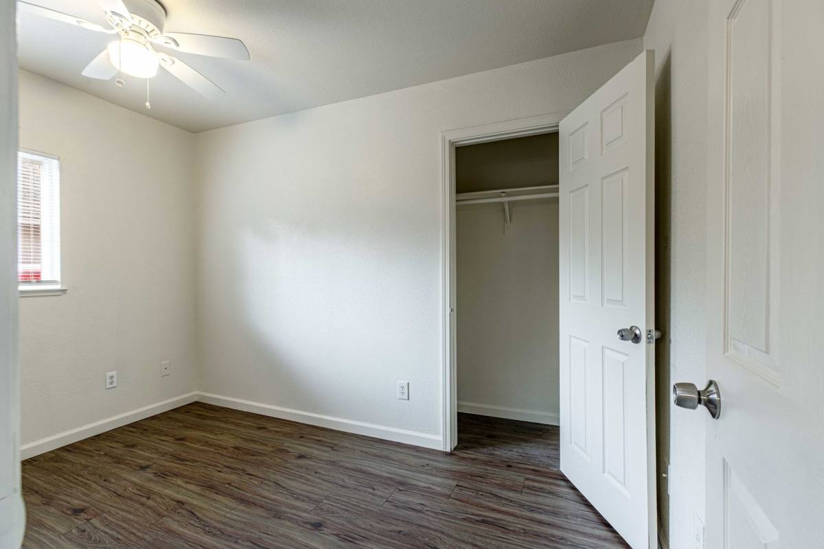 Apartment for rent at 536 W 10th St, Merced, CA 95341