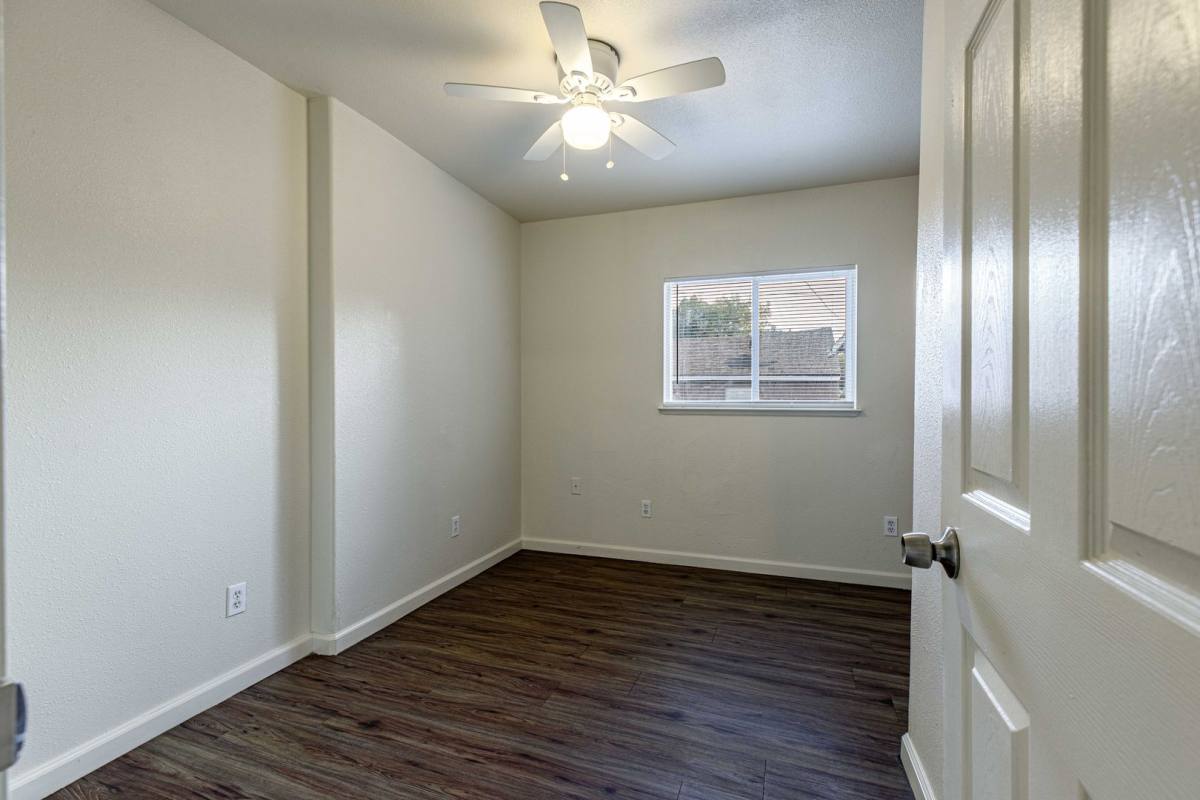 Apartment for rent at 536 W 10th St, Merced, CA 95341