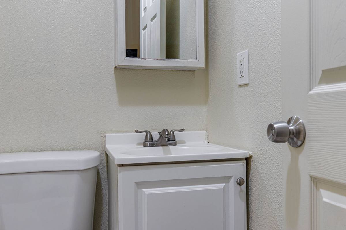Apartment for rent at 536 W 10th St, Merced, CA 95341