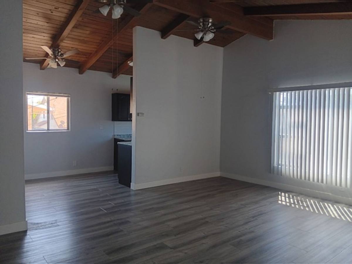 Apartment for rent at 6346 Middleton Ave, Huntington Park, CA 90255