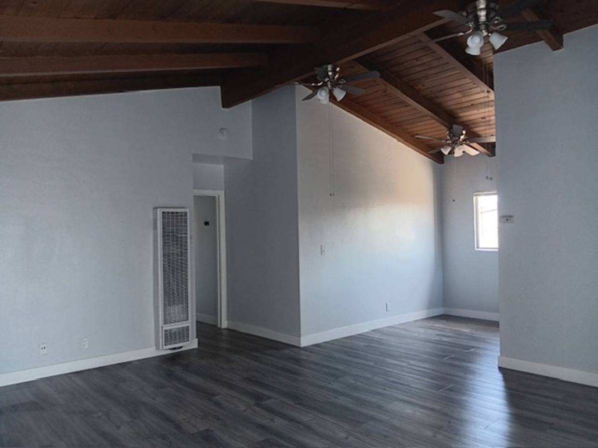 Apartment for rent at 6346 Middleton Ave, Huntington Park, CA 90255