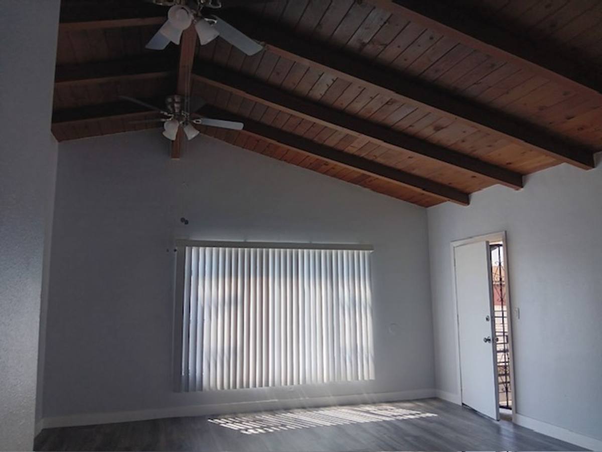 Apartment for rent at 6346 Middleton Ave, Huntington Park, CA 90255