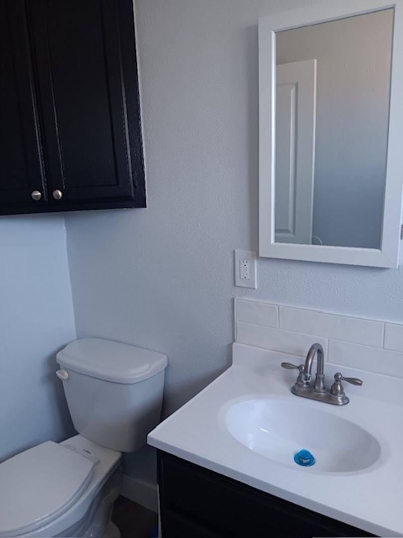 Apartment for rent at 6346 Middleton Ave, Huntington Park, CA 90255