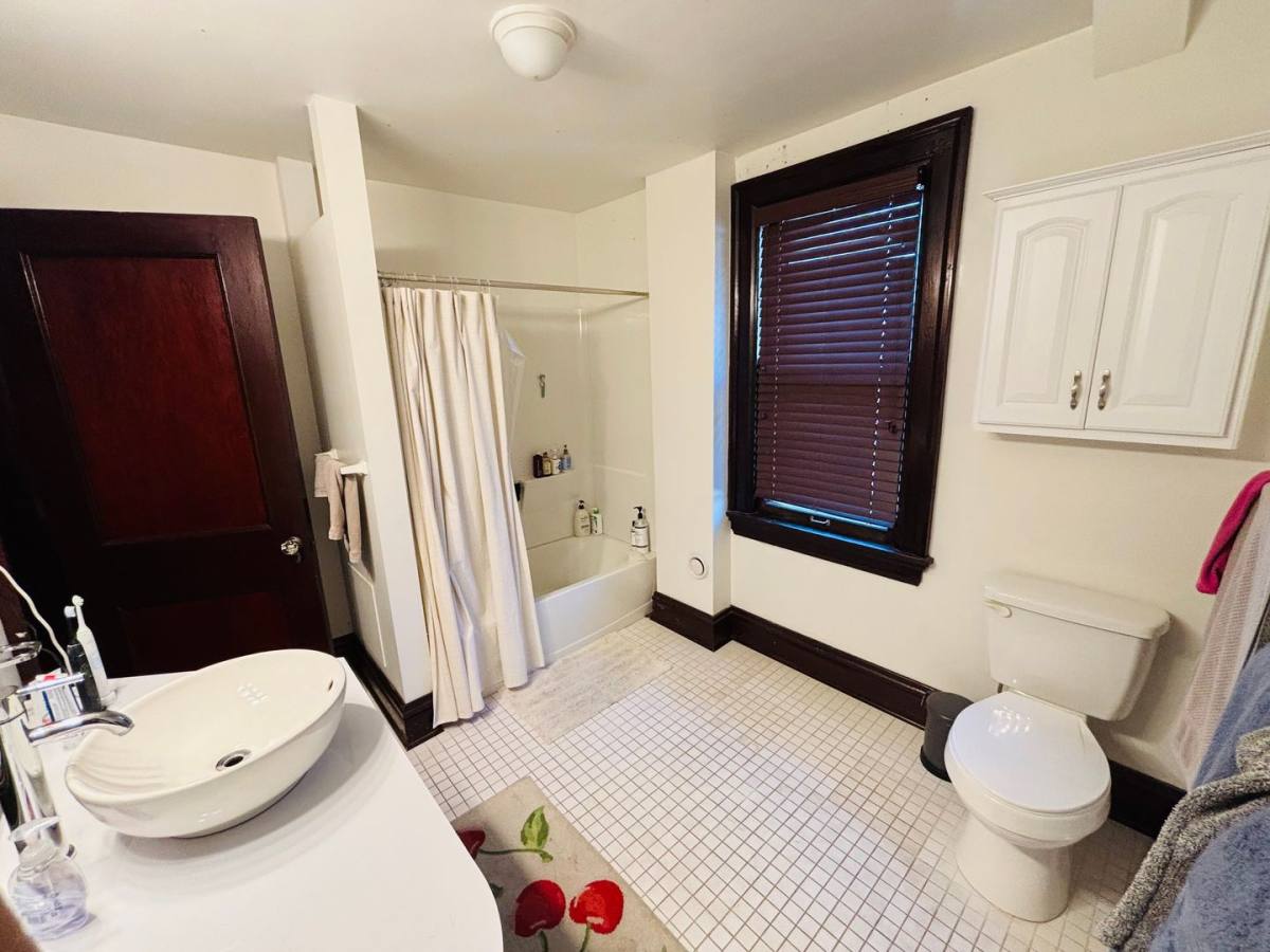 Apartment for rent at 187 Sycamore, Columbus, OH 43206