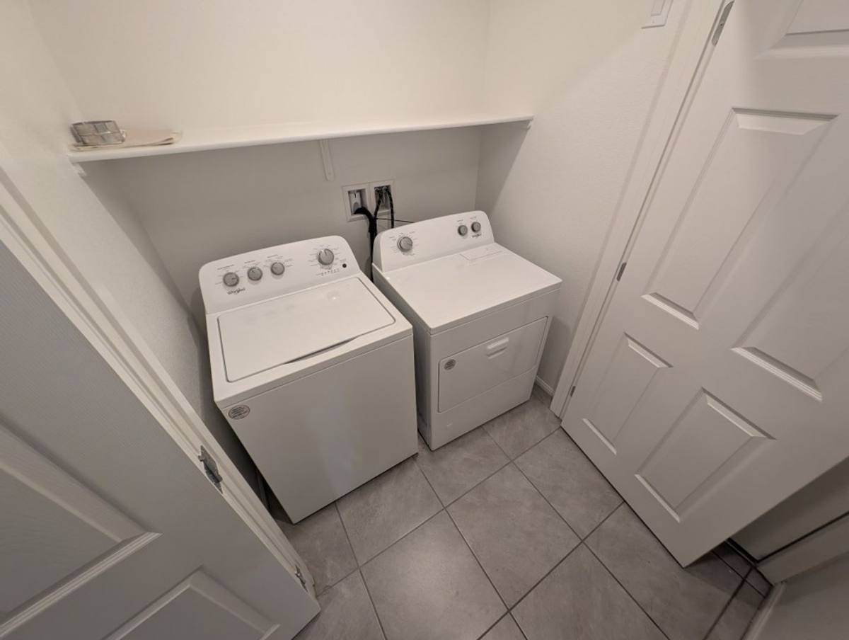 Townhouse for rent at 664 Vetiver Lane, Henderson, NV 89015