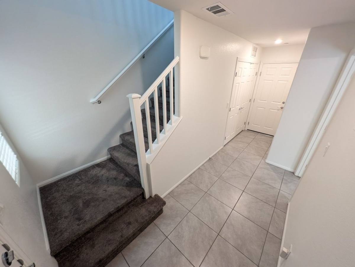 Townhouse for rent at 664 Vetiver Lane, Henderson, NV 89015