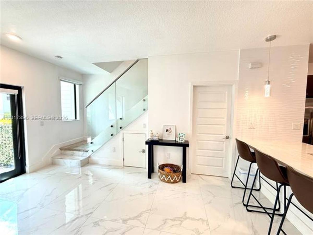 Townhouse for rent at 4680 NW 83rd Path, Miami, FL 33166