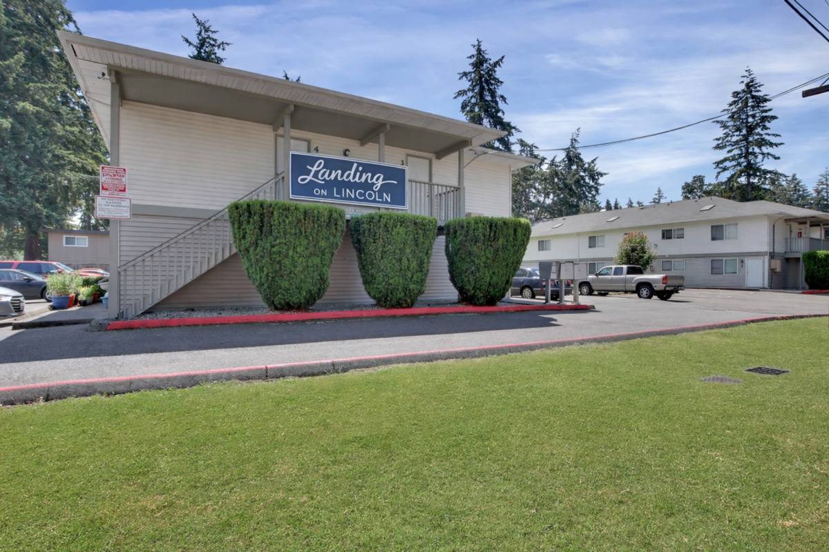 Apartment for rent at 12809 Lincoln Ave SW, Lakewood, WA 98499