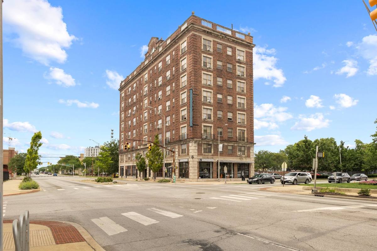 Apartment for rent at 28 E 16th St, Indianapolis, IN 46202