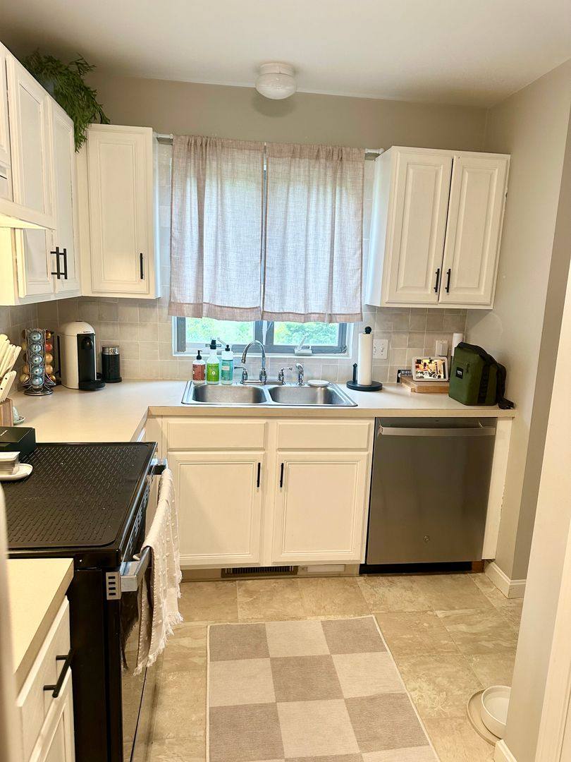 Condo for rent at 222 Fairway Dr, Coventry, RI 02816