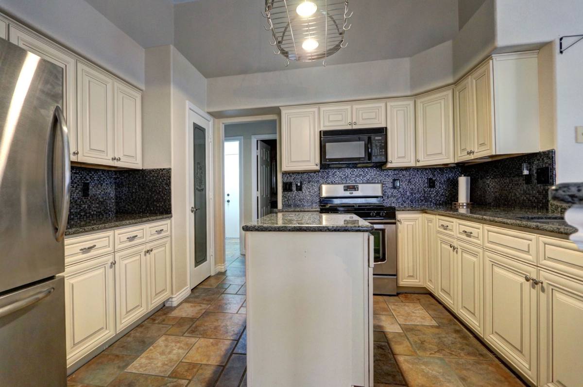 House for rent at 2108 Crestpoint Way, Las Vegas, NV 89134