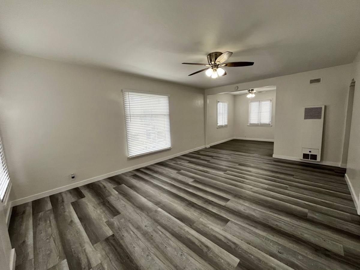 Apartment for rent at 1960 Chestnut Ave, Long Beach, CA 90806