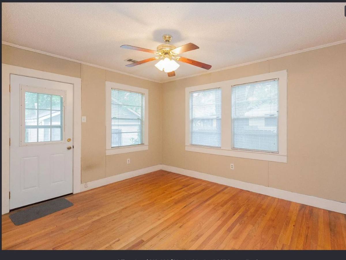 House for rent at 422 Glenmore Ave, Baton Rouge, LA 70806