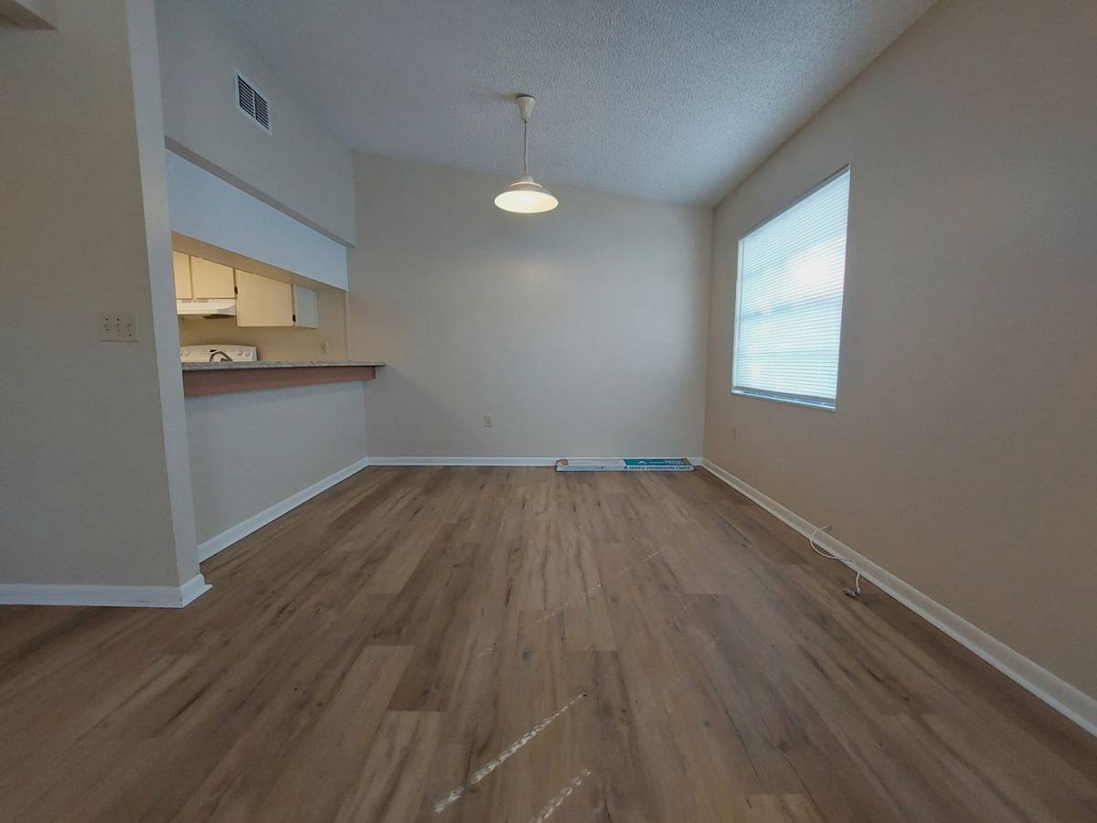 Apartment for rent at 1906 Crystal Grove Dr, Lakeland, FL 33801