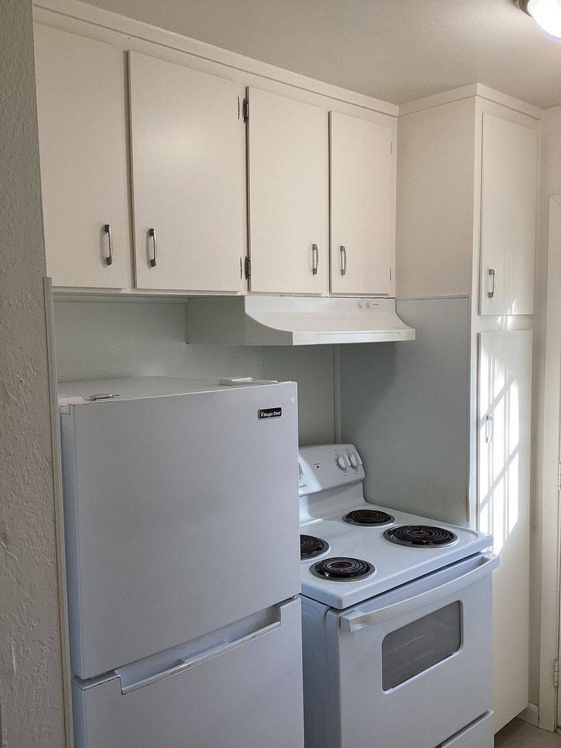 Apartment for rent at 1535 S Ave, Gustine, CA 95322