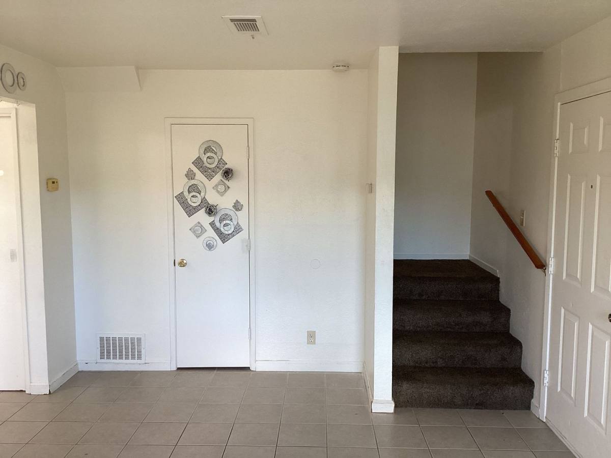 Apartment for rent at 1535 S Ave, Gustine, CA 95322