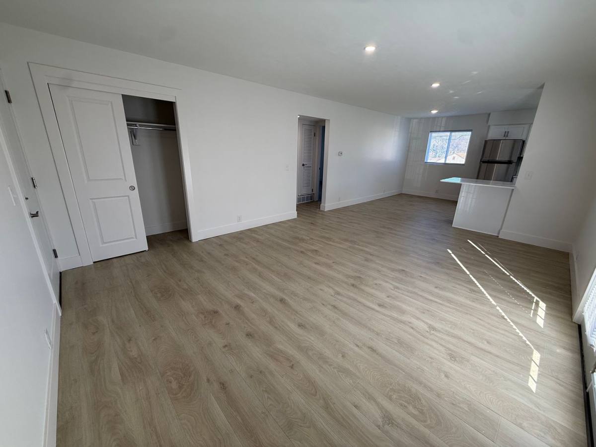 Apartment for rent at 2520 S 60th St, Omaha, NE 68106
